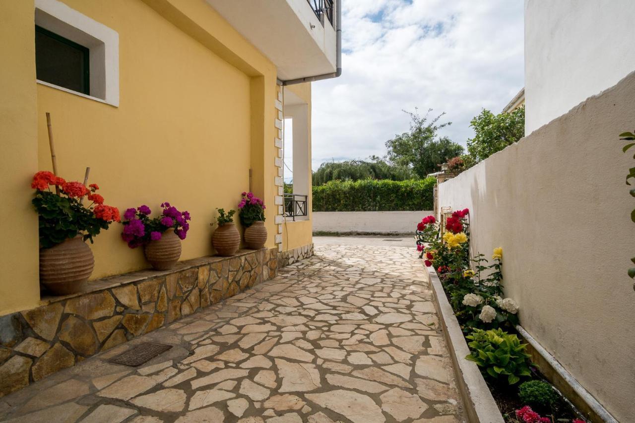Barax Apartments Agios Georgios  Exterior foto